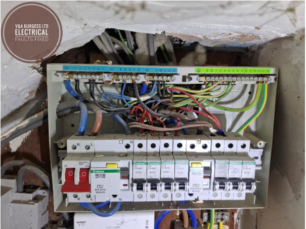 17th Edition Consumer Unit with cover removed