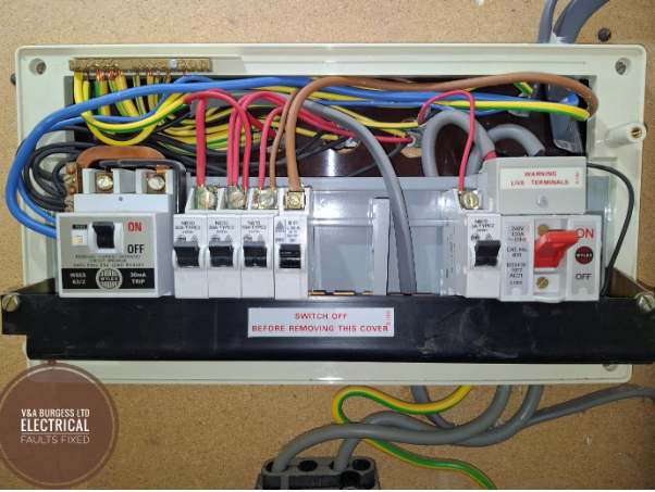 An old consumer unit